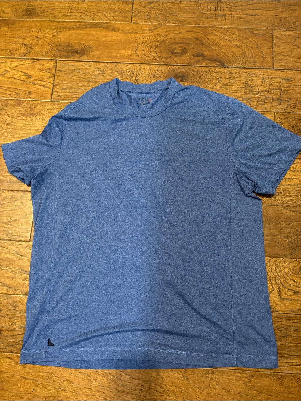 Untuckit Men's Blue Performance Crew Neck Shirt